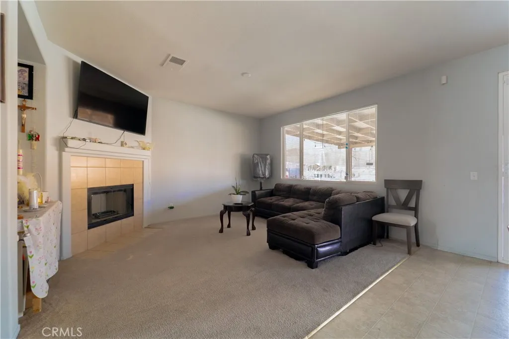 12652 Field Way, Victorville, California 92395 — photo 4