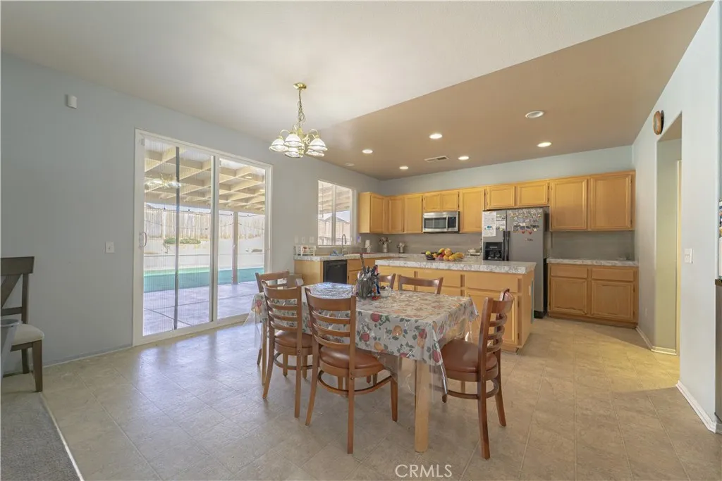 12652 Field Way, Victorville, California 92395 — photo 5