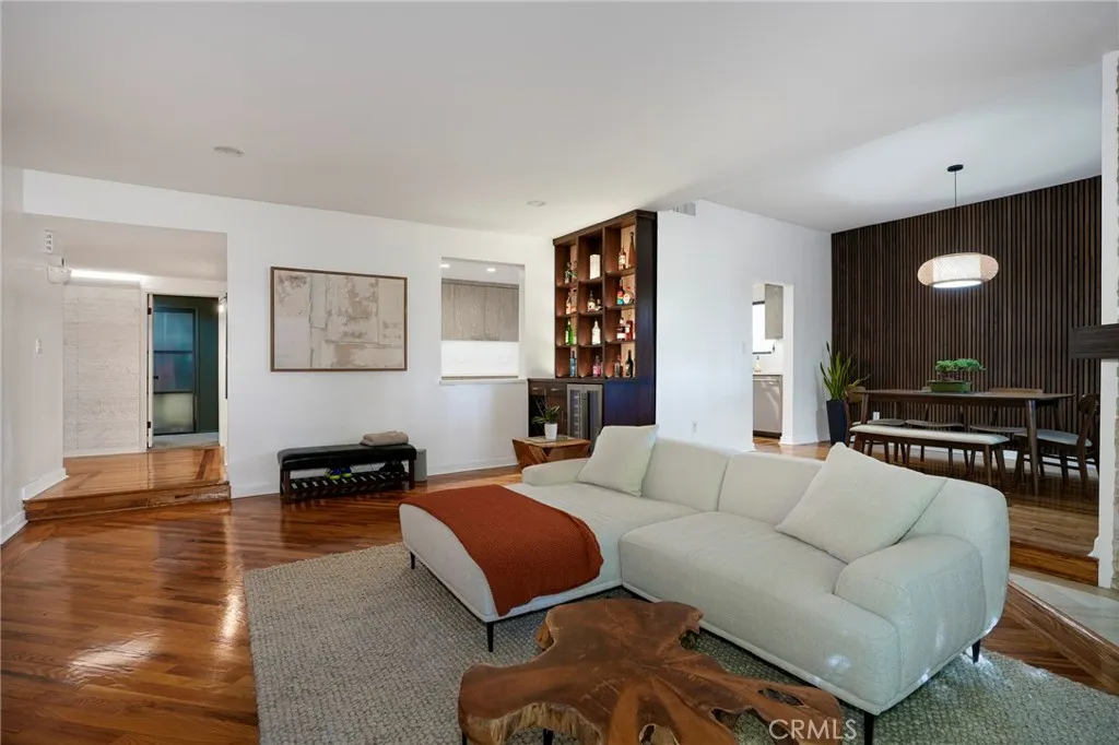 2307 Fox Hills 105, Los Angeles, California 90064 — photo 4