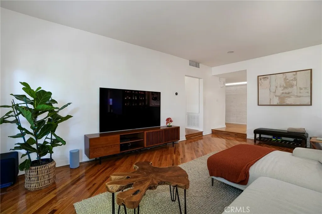 2307 Fox Hills 105, Los Angeles, California 90064 — photo 5