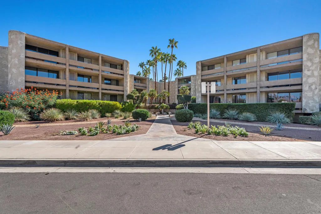 1630 La Reina Way 3c, Palm Springs, California 92264 — photo 4