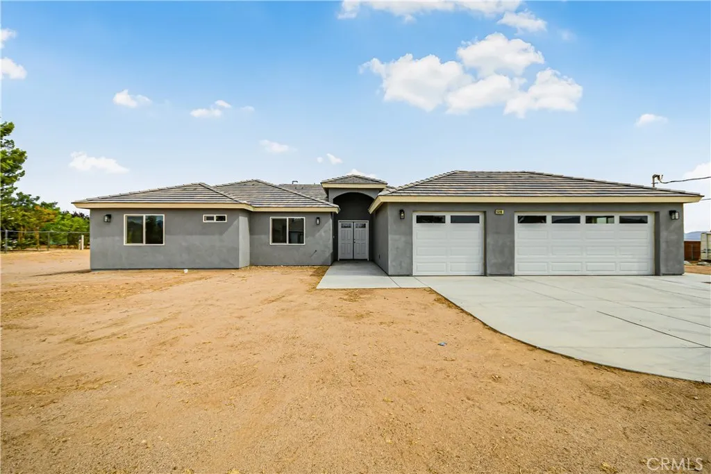 15096 Walnut