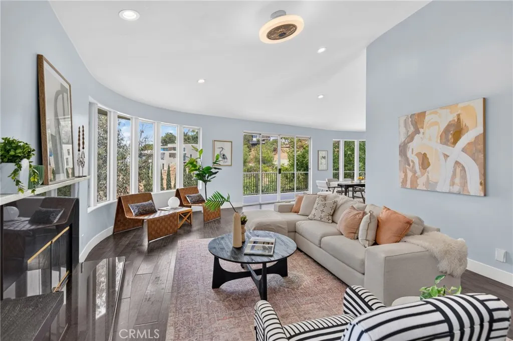 11411 Decente Court, Studio City, California 91604 — photo 5
