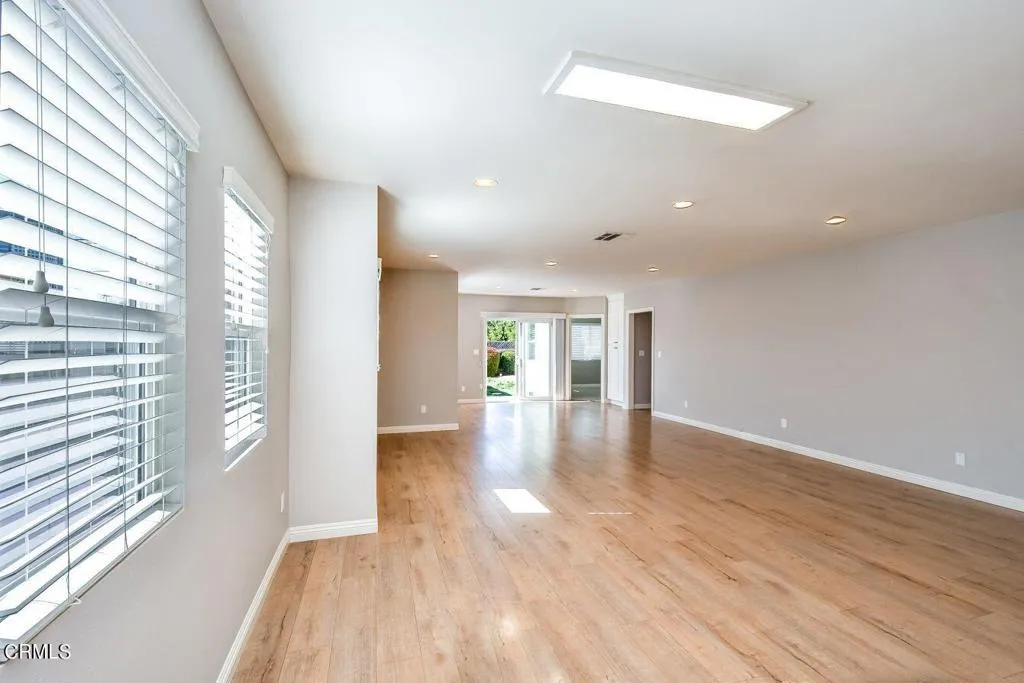 Entertainment Room 2