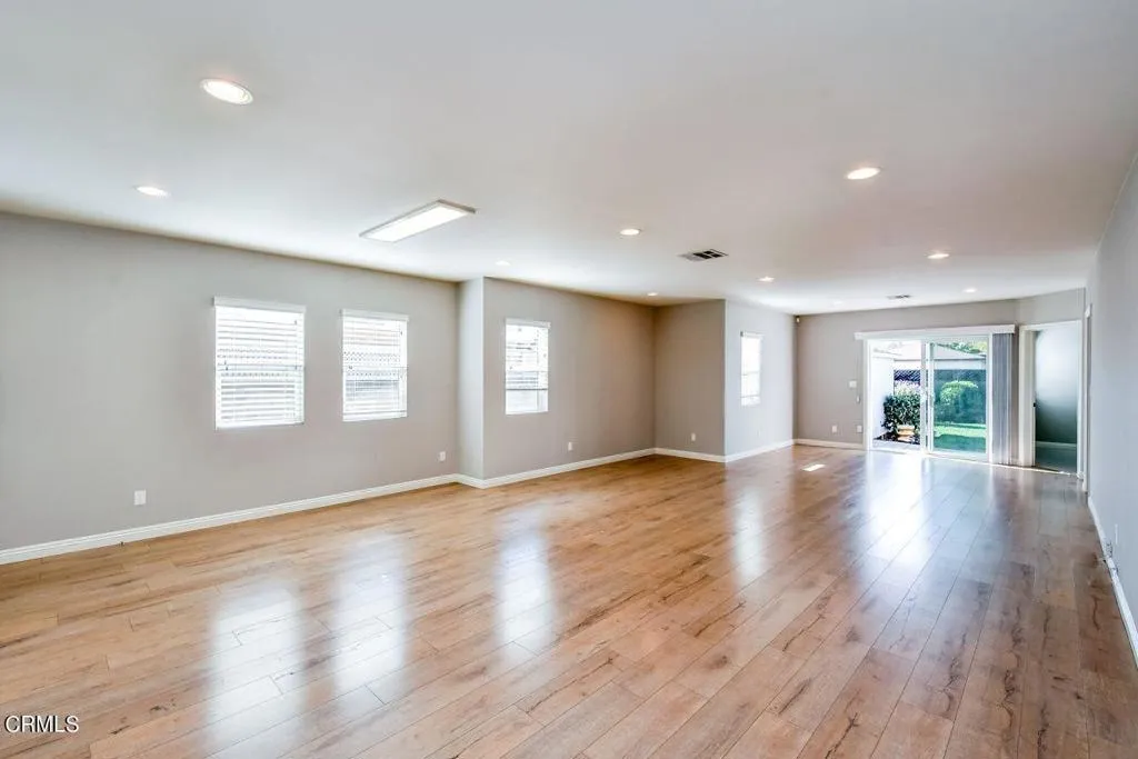 Entertainment Room - Copy