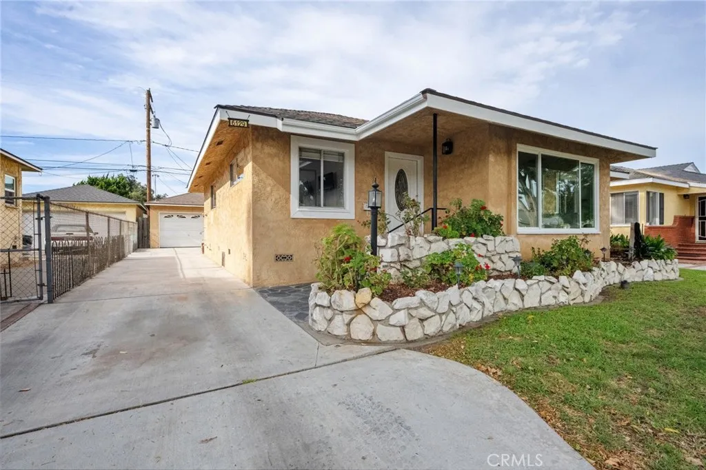6129 Greenmeadow, Lakewood, California 90713 — photo 4