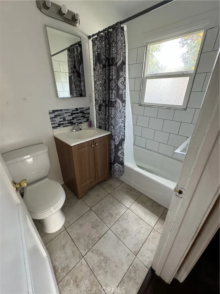 6544 Specht, Bell Gardens, California 90201 — photo 4