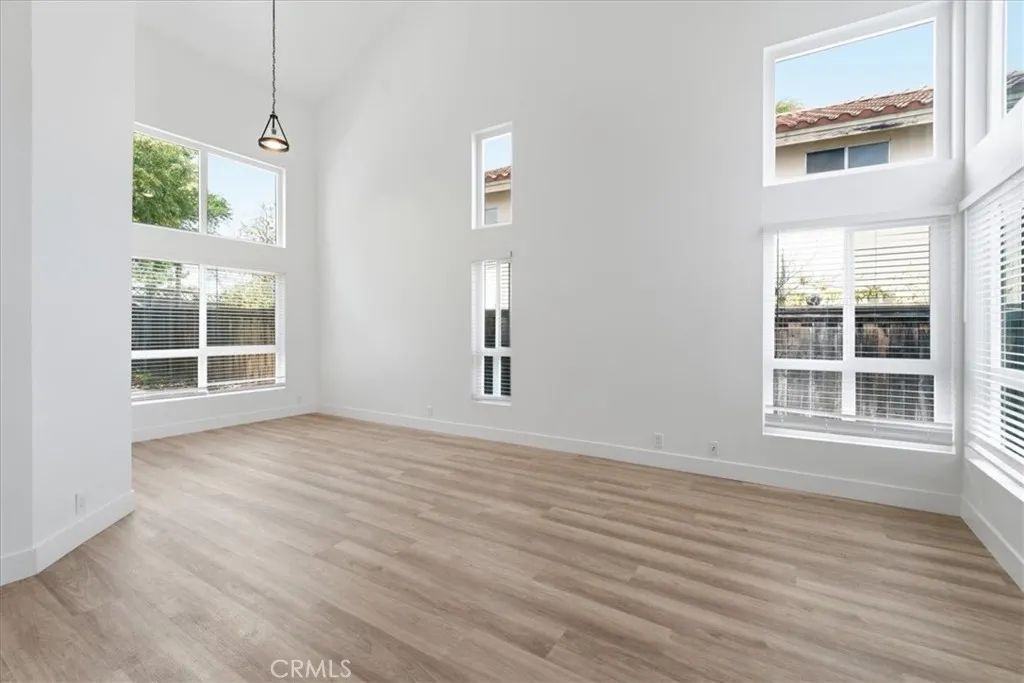 1140 Via La Brisa, Corona, California 92882 — photo 4