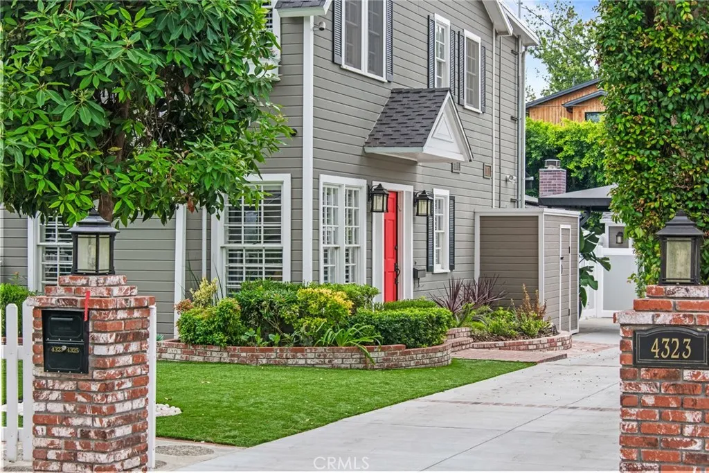 4323 Laurelgrove Avenue, Studio City, California 91604 — photo 4