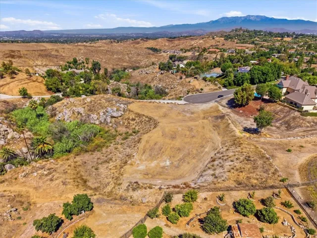 6824 Boulder Creek, Riverside, California 92506 — photo 4