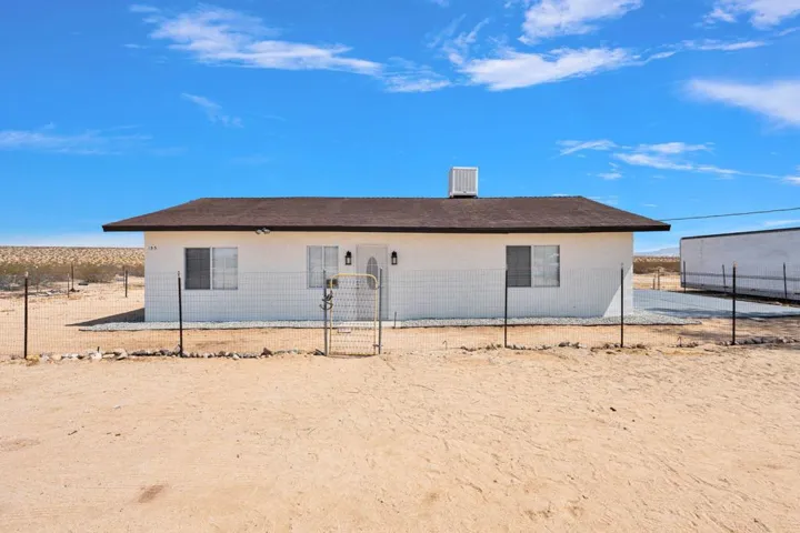 1-web-or-mls-CYB04291