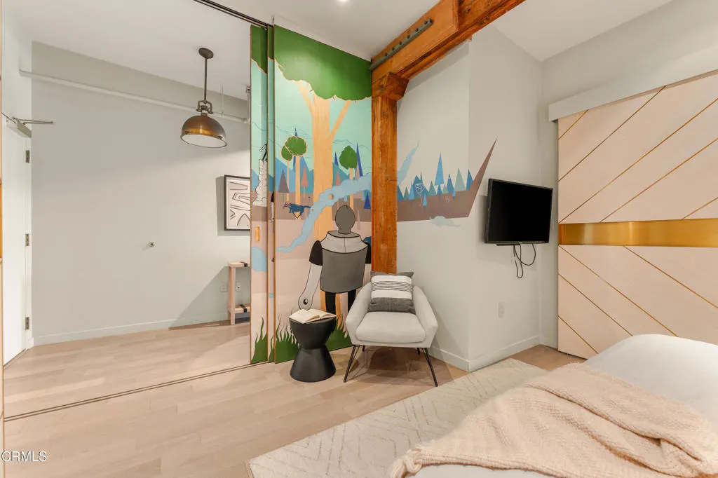 527 Molino Street 401, Los Angeles, California 90013 — photo 5
