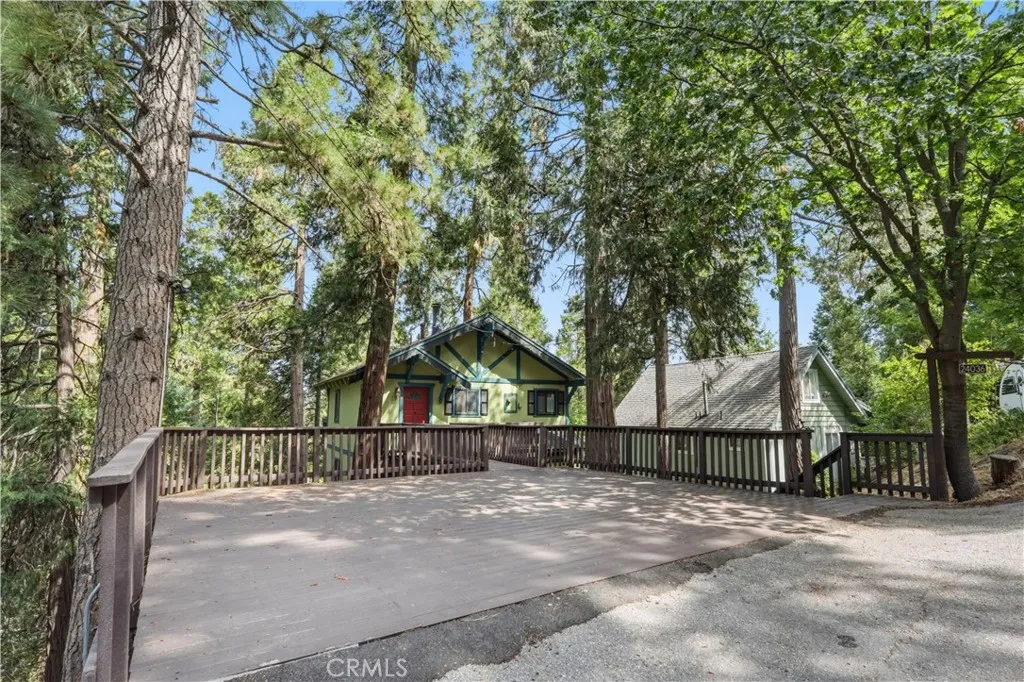 24036 Cresta, Crestline, California 92325 — photo 4