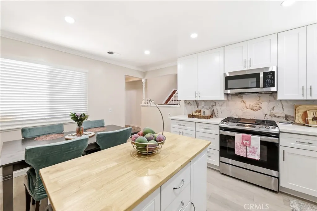 4201 W Oak, Fullerton, California 92833 — photo 5