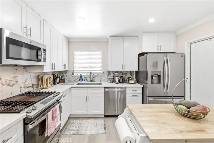 4201 W Oak, Fullerton, California 92833 — photo 5