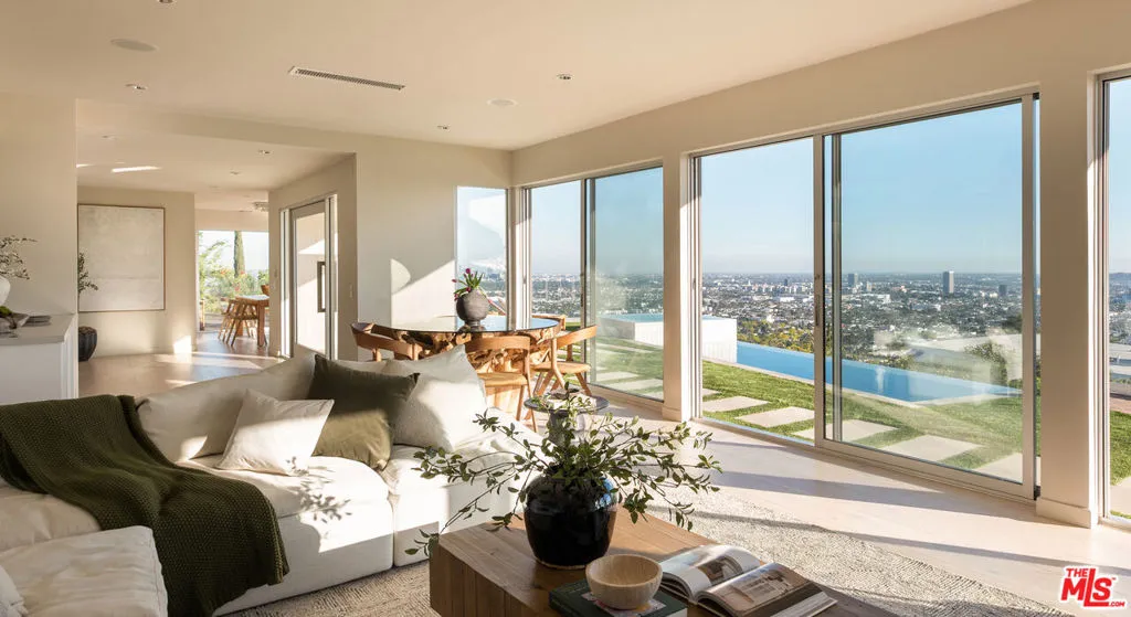 8515 Hedges Way, Los Angeles, California 90069 — photo 5