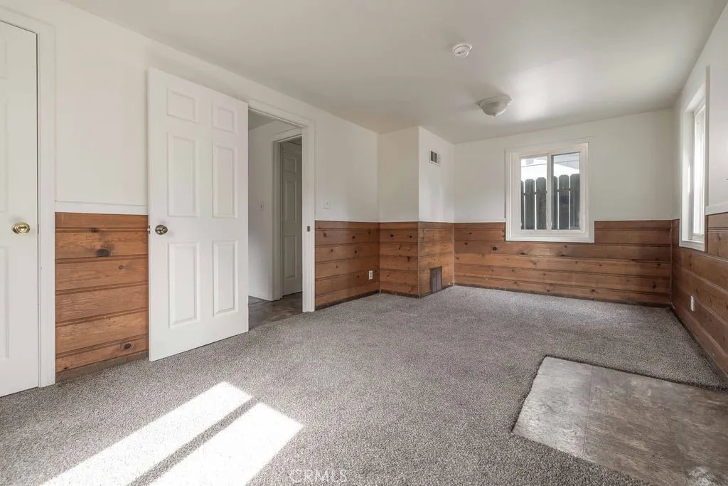 1031 W Aeroplane, Big Bear City, California 92314 — photo 5
