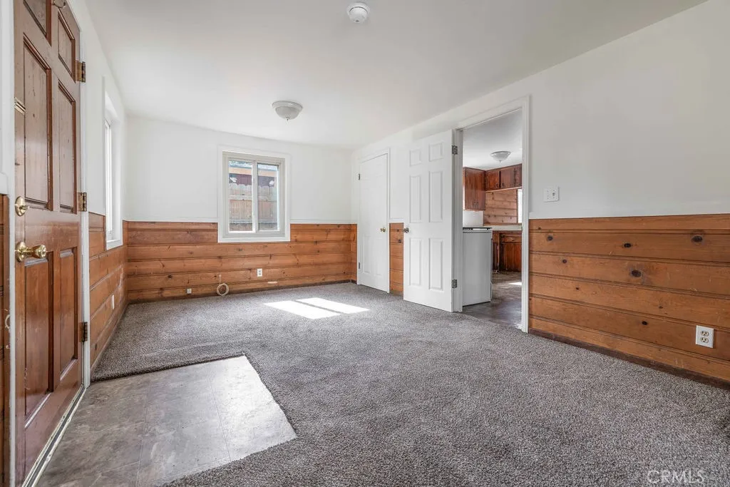 1031 W Aeroplane, Big Bear City, California 92314 — photo 4
