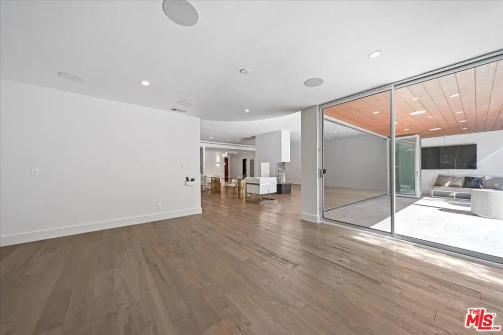 1455 S Castello Avenue, Los Angeles, California 90035 — photo 4