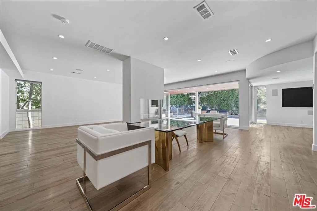 1455 S Castello Avenue, Los Angeles, California 90035 — photo 5