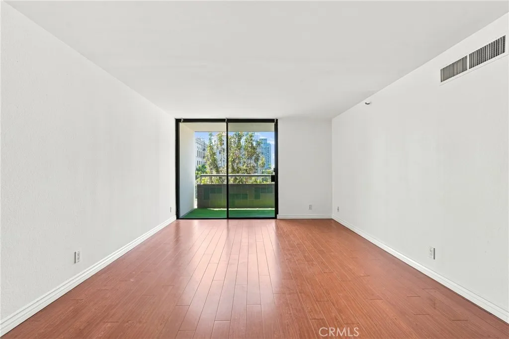 600 W 9th 910, Los Angeles, California 90015 — photo 5