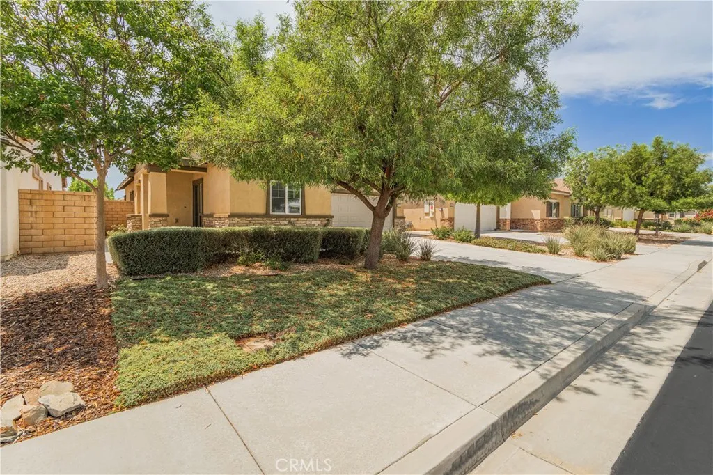 26389 Leos, Menifee, California 92586 — photo 5