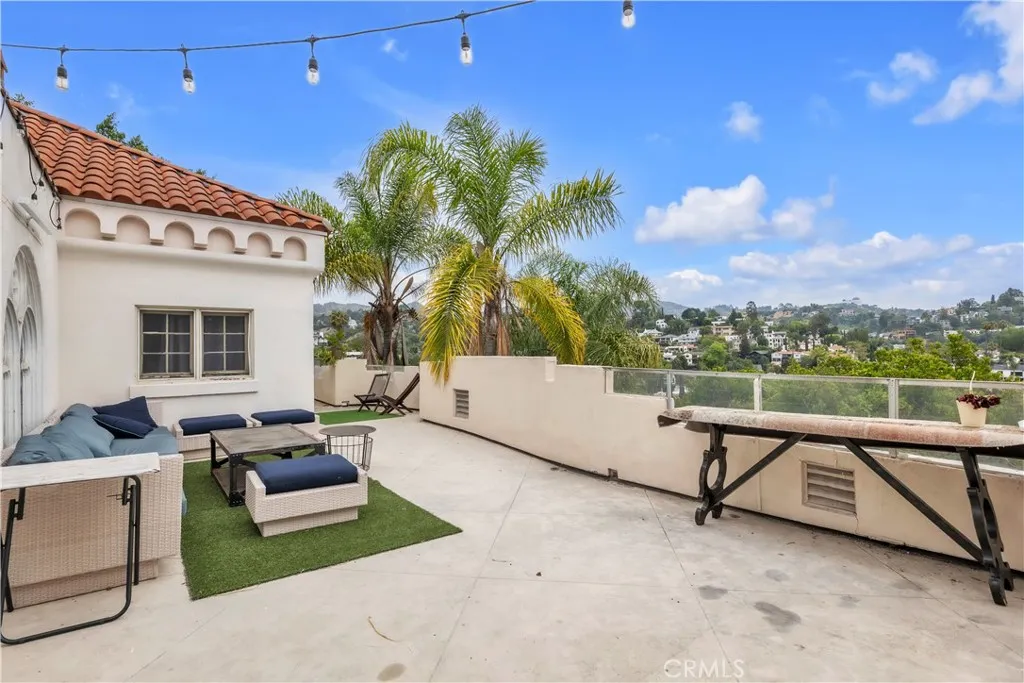 2275 Vasanta, Los Angeles, California 90068 — photo 4