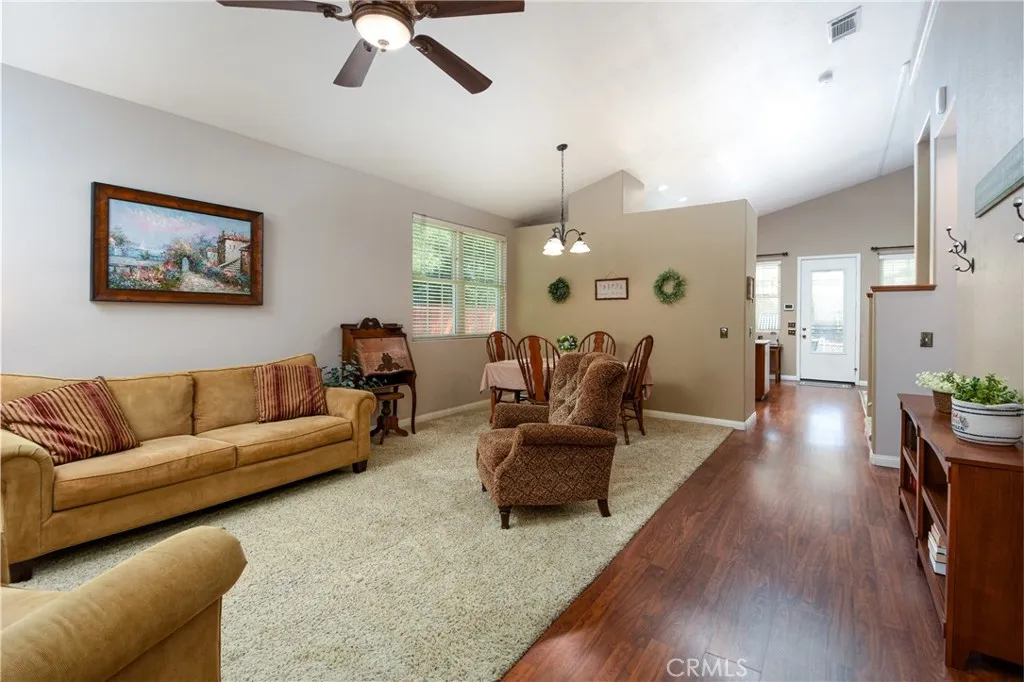 32720 Royal Oak Ln, Lake Elsinore, California 92530 — photo 4