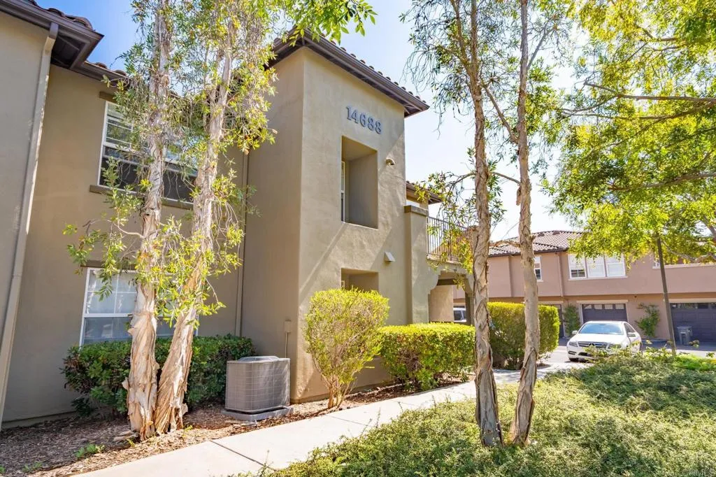 14688 Via Fiesta 2, San Diego, California 92127 — photo 4