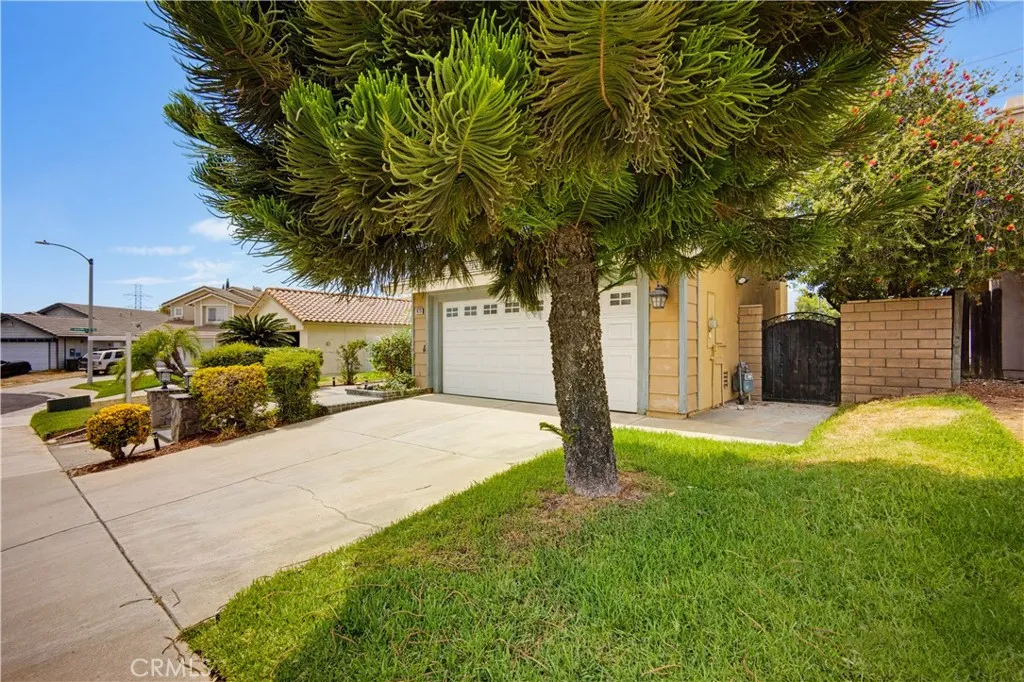 7470 Harvard Court, Fontana, California 92336 — photo 5