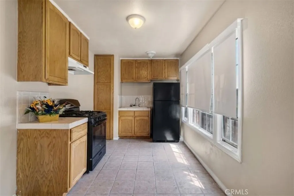 7319 S Normandie, Los Angeles, California 90044 — photo 5