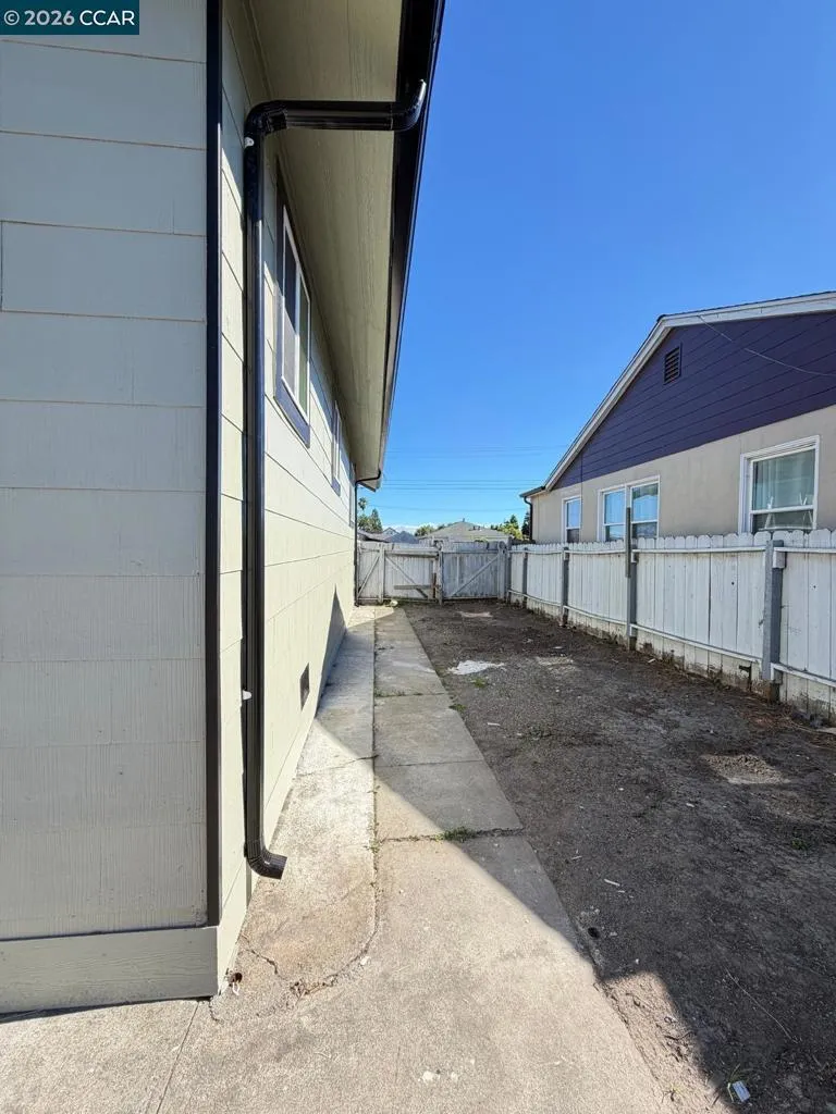 3605 Waller Ave, Richmond, California 94804 — photo 4