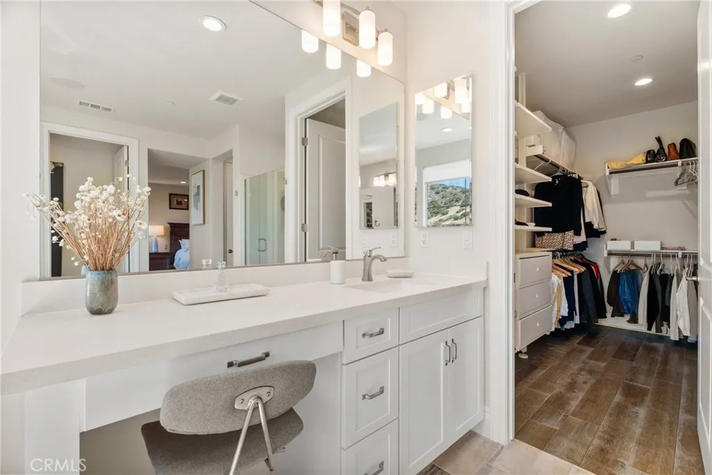 Master Bathroom with closet 1