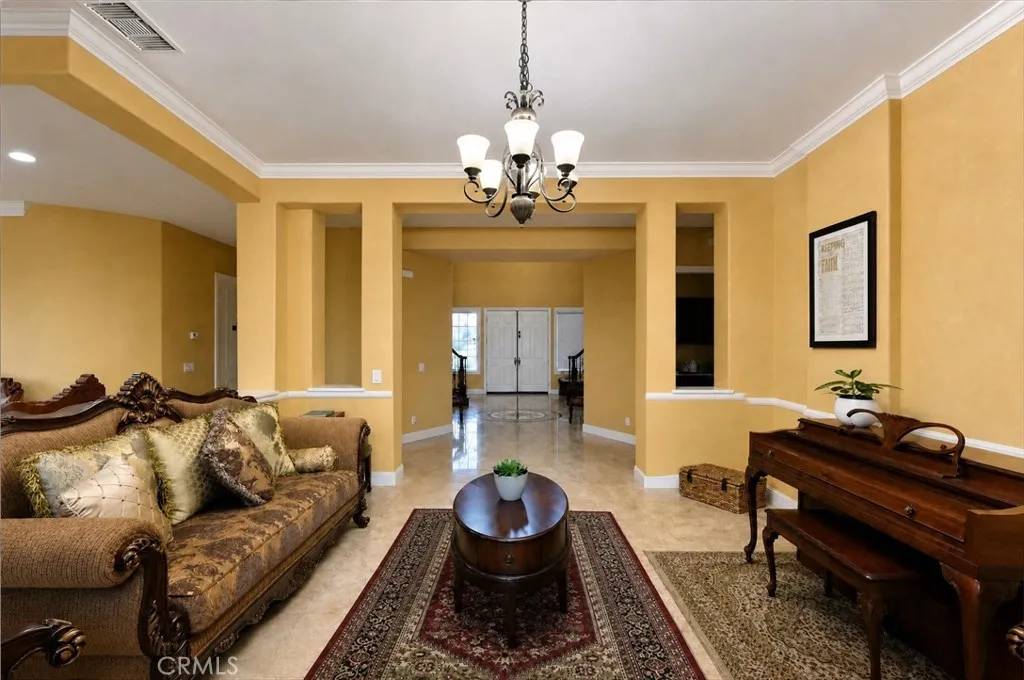 1115 Maravilla, Corona, California 92881 — photo 5