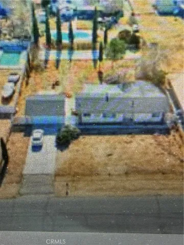 100 x 180 lot.  Detached garage of 480 squarefeet