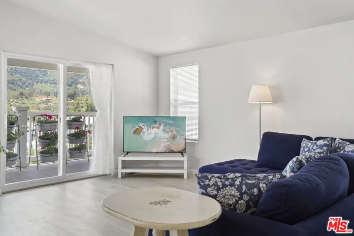 30473 Mulholland Hwy 174, Agoura Hills, California 91301 — photo 5
