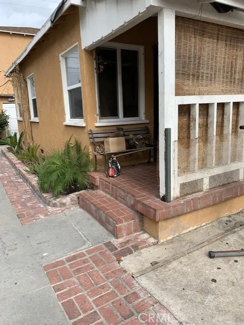 717 W 77th, Los Angeles, California 90044 — photo 4
