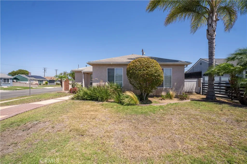 13902 S Zamora