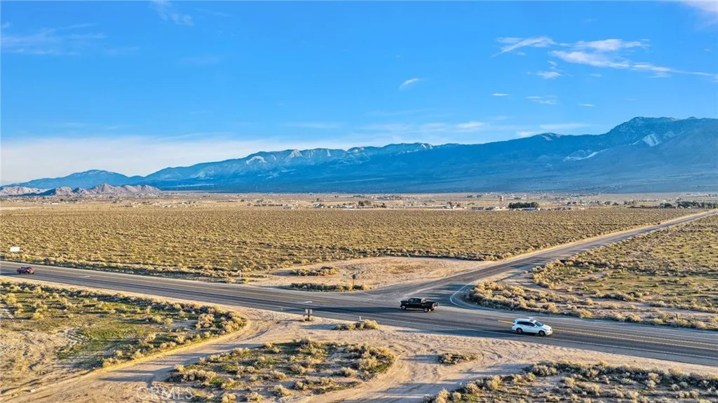 300 Hwy 18