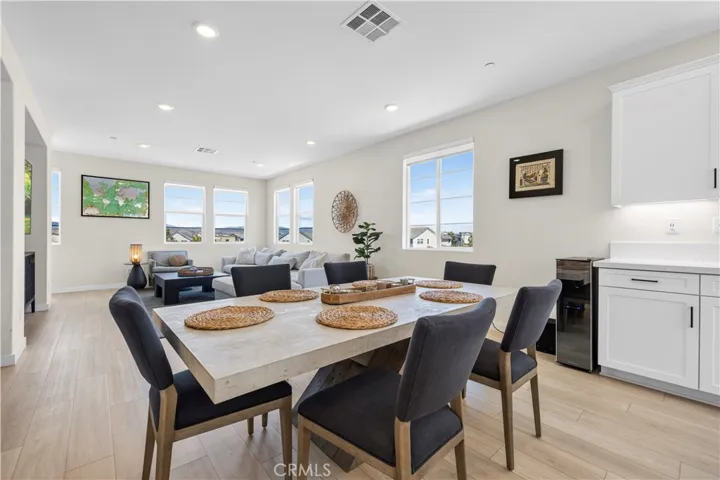 27105 Valley Oak, Valencia, California 91381 — photo 4