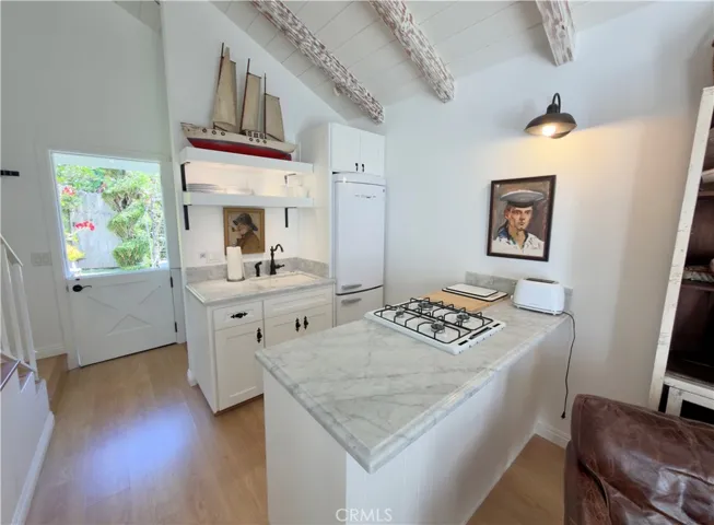 31531 Bluff Drive, Laguna Beach, California 92651 — photo 4
