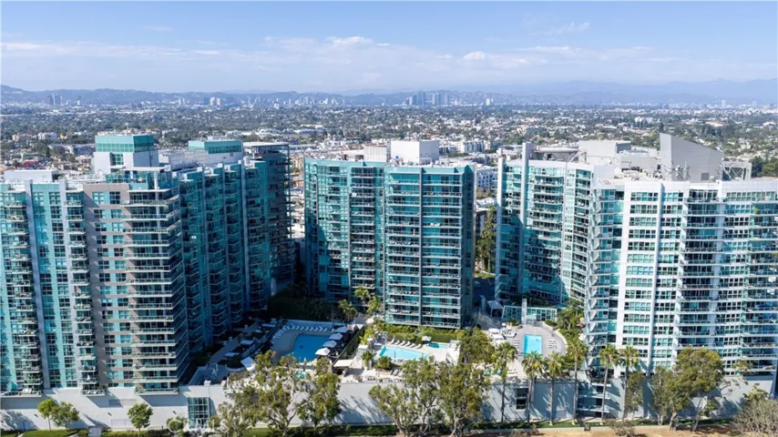 13650 Marina Pointe Drive 609, Marina Del Rey, California 90292 — photo 4