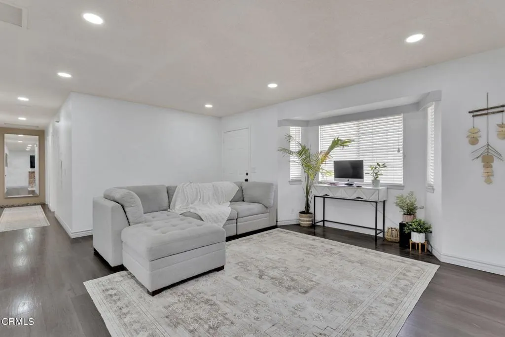 15189 Rodeo Street, Hesperia, California 92345 — photo 5
