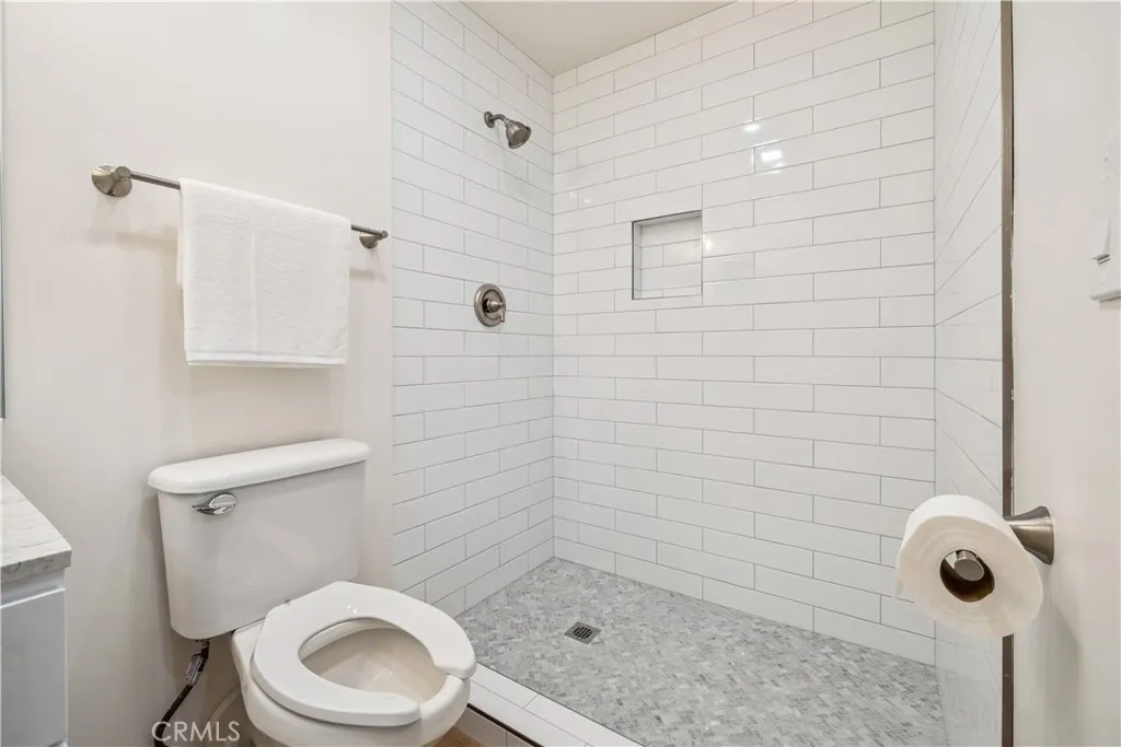 Hallway Bathrom