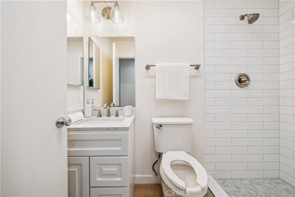 Hallway Bathrom