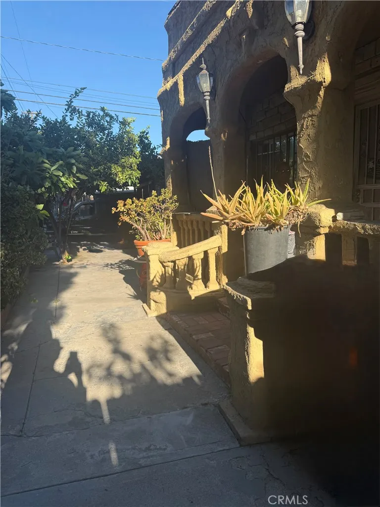 4310 Triggs, Los Angeles, California 90023 — photo 4