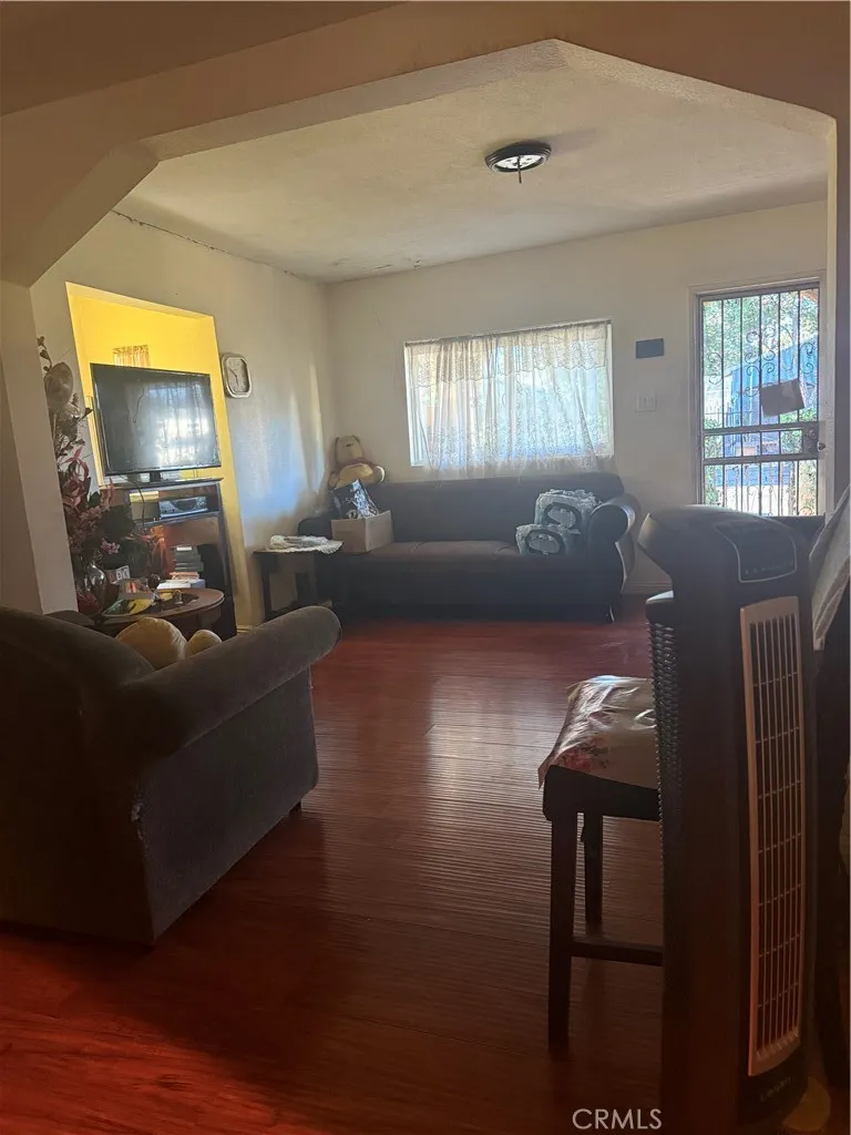 4310 Triggs, Los Angeles, California 90023 — photo 5