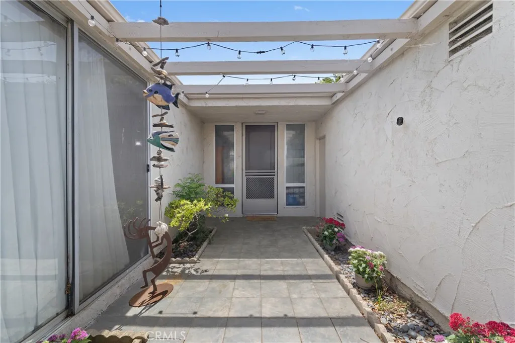 28317 Paseo Grande, Sun City, California 92586 — photo 4