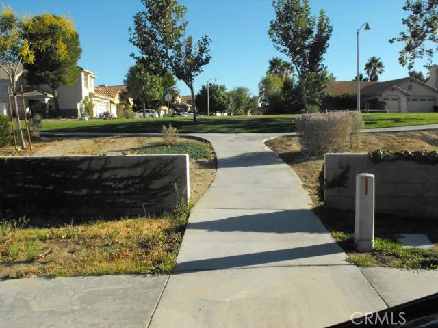 12531 Bermuda Court, Victorville, California 92392 — photo 5