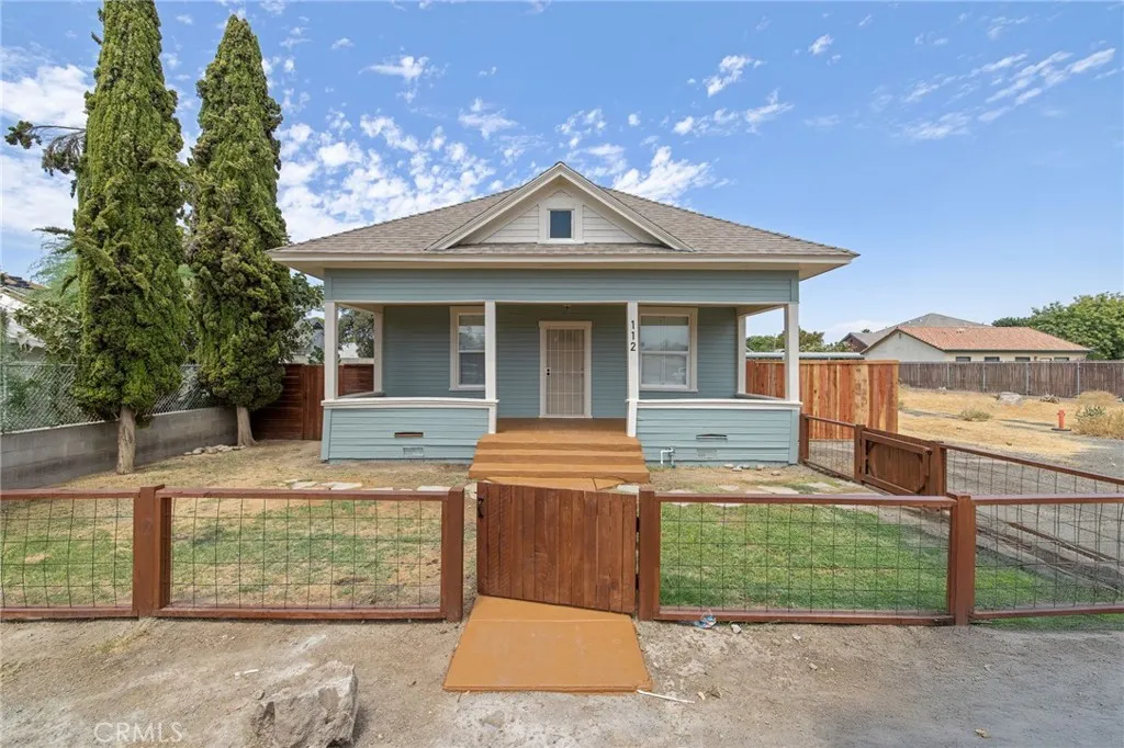 112 Irwin Ct